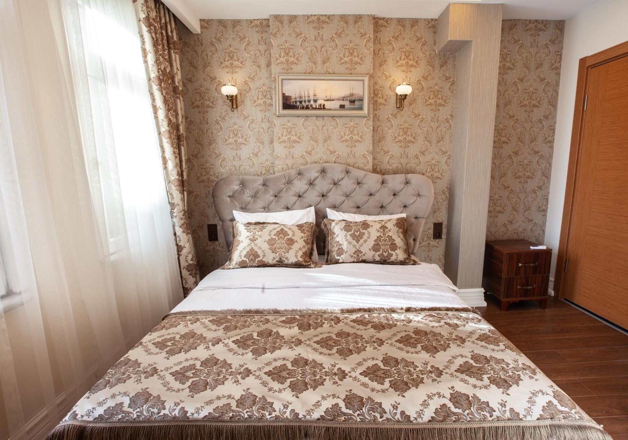 Rose Otel